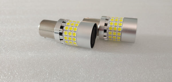 2600 LUMENS STANDARD FLASH WHITE INDICATORS LED